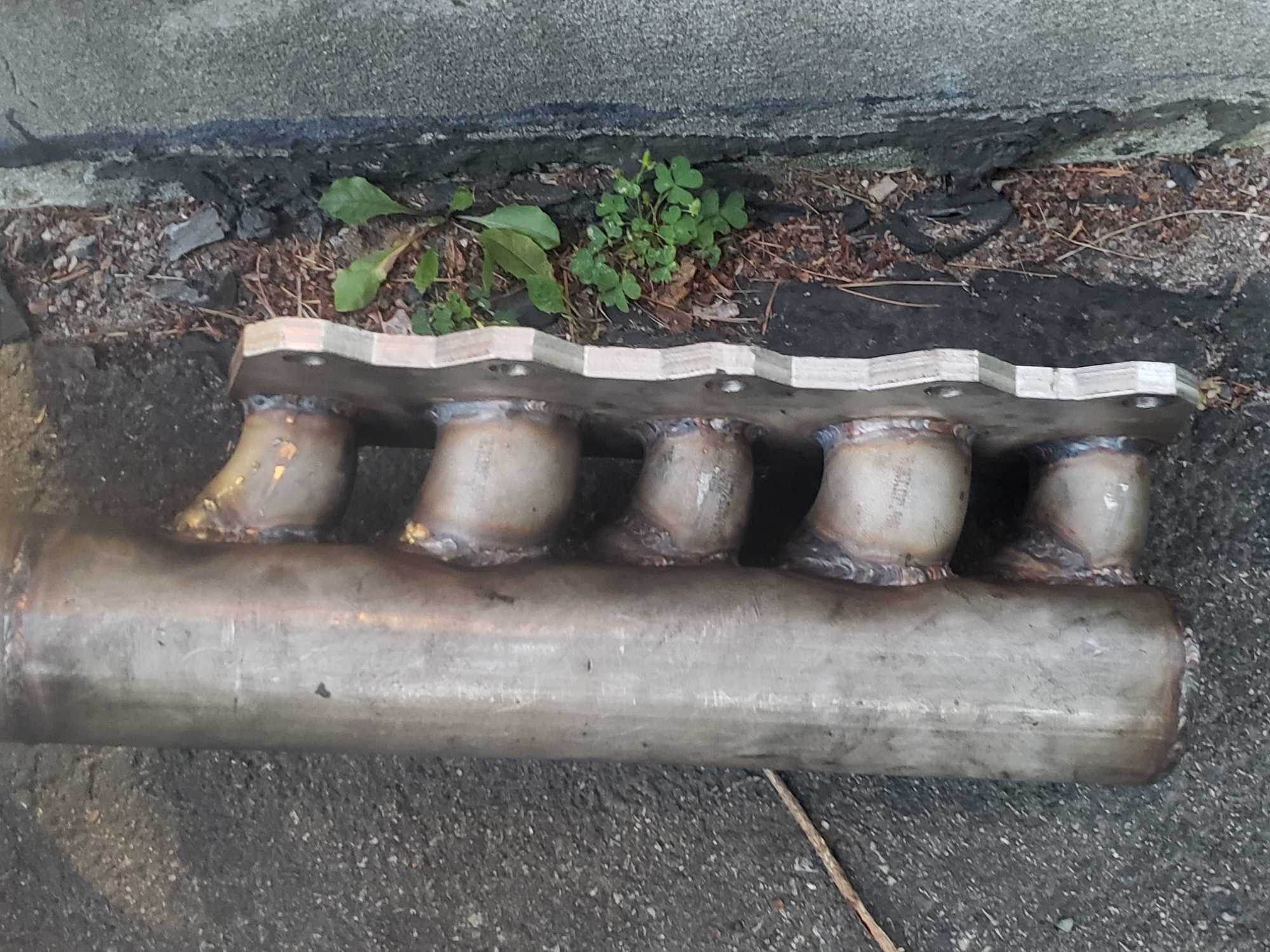 Manifold runner view